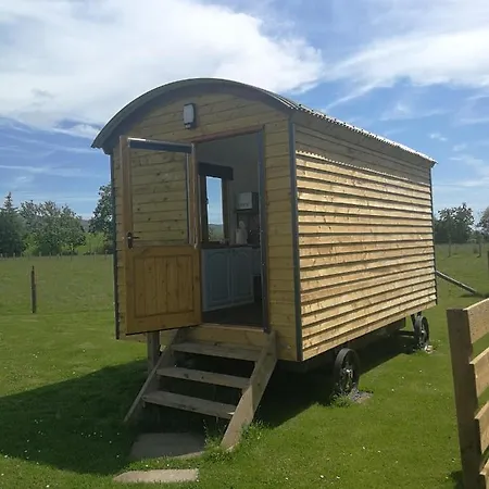 Sunny Mount Shepherd's Hut Long Marton