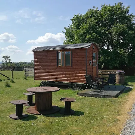 Luxury tent Sunny Mount Shepherd's Hut Long Marton