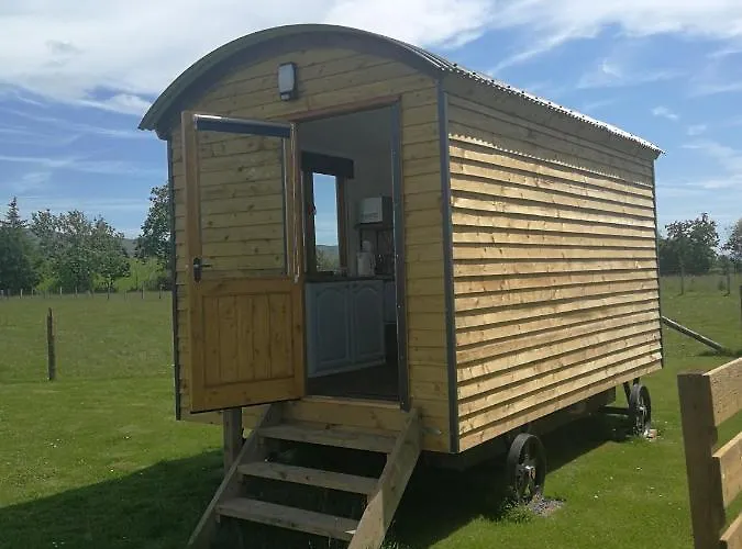 Sunny Mount Shepherd's Hut Long Marton